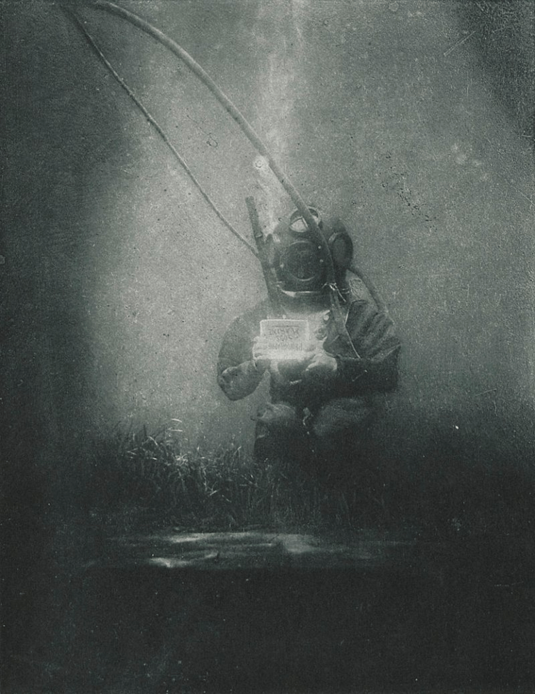Η Ιστορία της υποβρύχιας φωτογραφίας…